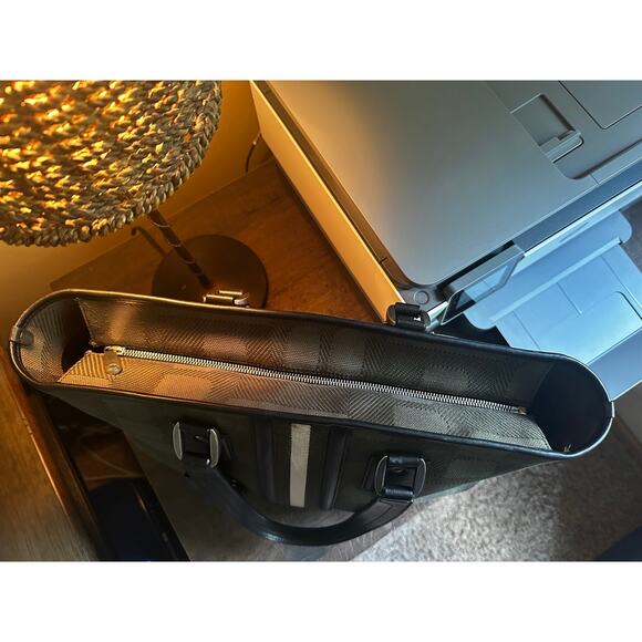 RARE BALLY GREEN W/ STRIPE TOTE W/LEATHER & SILVER HARDWARE/ CLOCHETTE - Picture 3 of 14